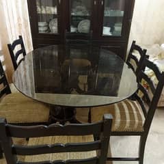 6 chair with dining table in perfect condition