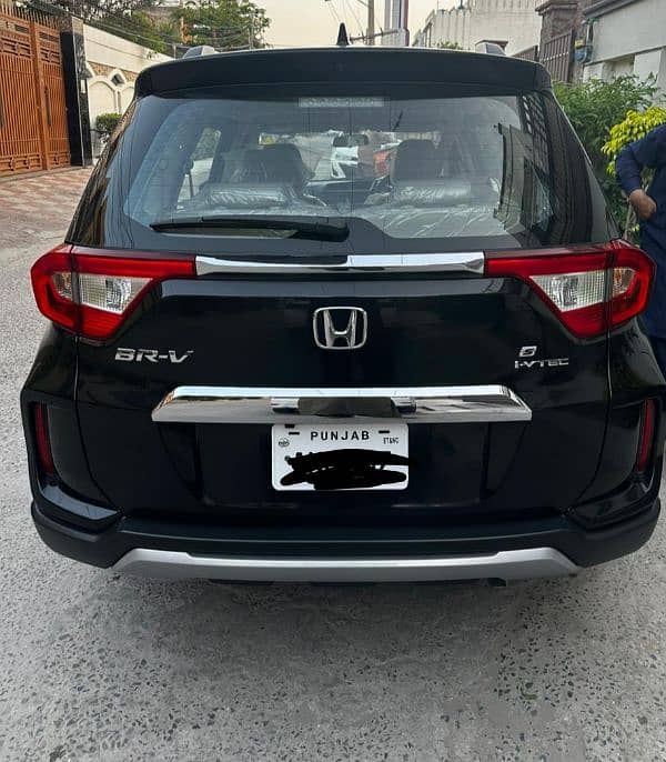 Honda BR-V 2023 1