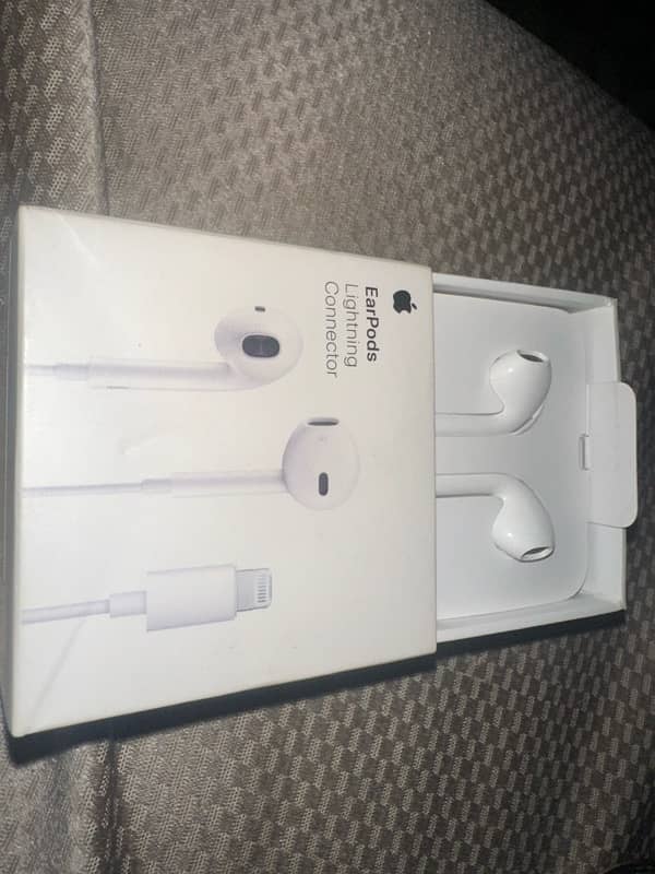 I Phone 14 Pro Max Head Phone Original and Others IPhone Head Phone 7