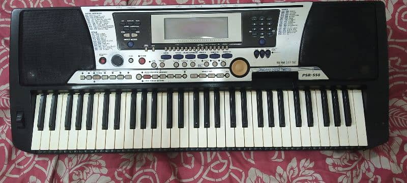 Yamaha PSR 550 Professional Piano Keyboard Casio Roland Korg 0