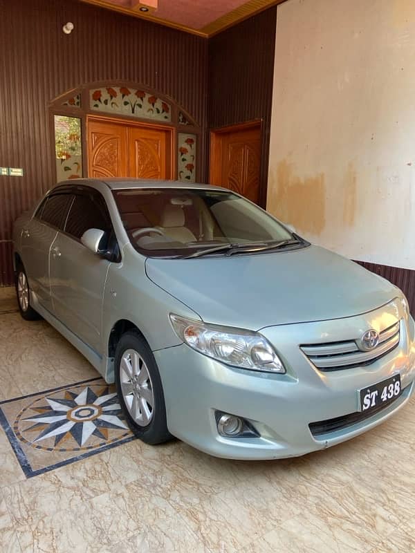 Toyota Corolla Altis 2010 11