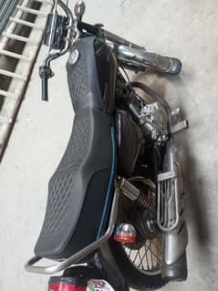 Honda 125 BLACK