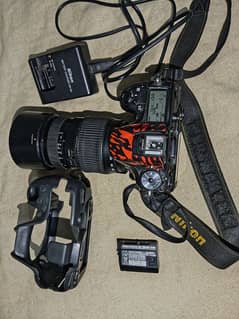 Nikon D7100 DSLR Body and Lens