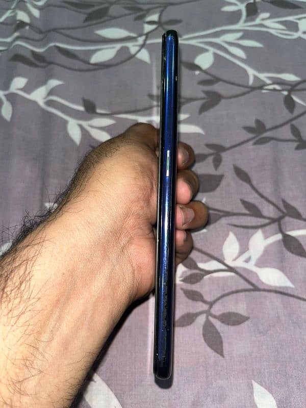 OPPO f11 blue 3