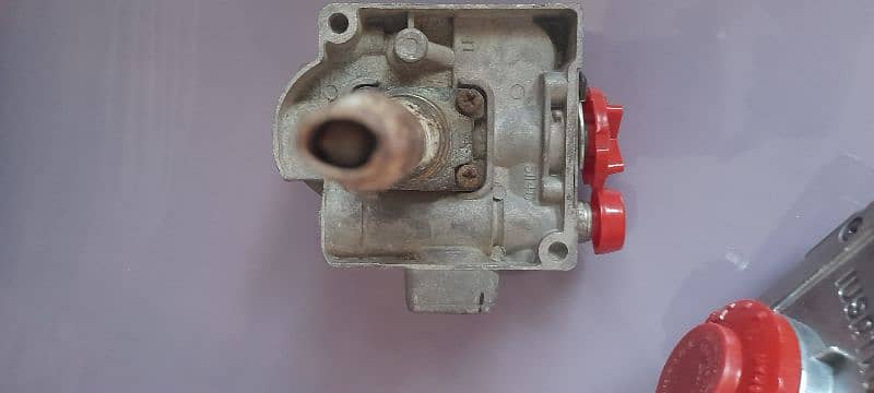 Thermostat Gas Water Geyser 10