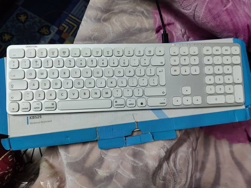 OMOTON KB525 Wireless Keyboard 6