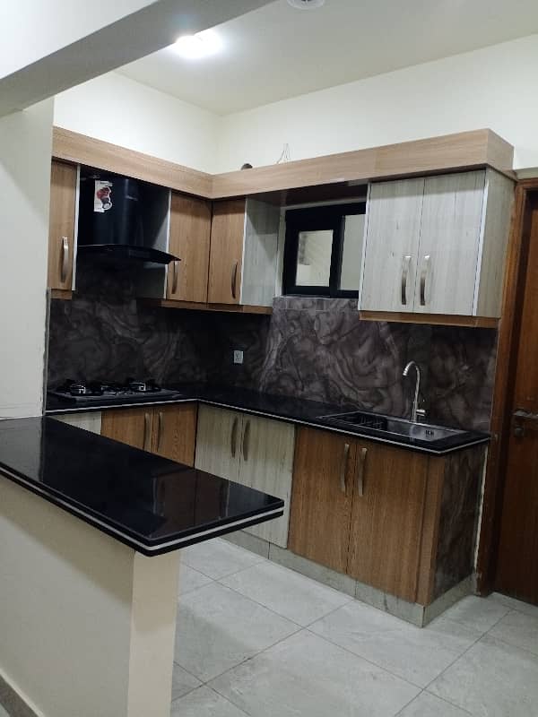 2400 Square Feet Flat In Beautiful Location Of Gulshan-e-Iqbal - Block 10-A In Karachi 5