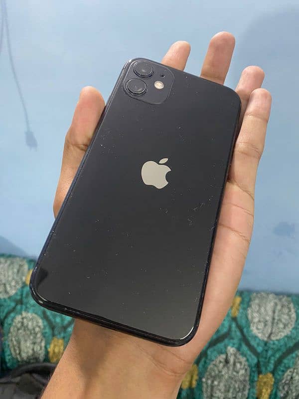 Urgent Sell iPhone 11 128GB NON PTA BH 79% Back One Crack All Genuine 1