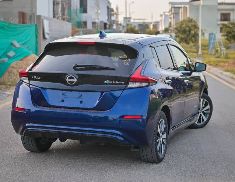 Nissan Leaf 2021 Ev 400 range 4