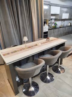 Counter Table / Fining tabel  six seater with six High chairs