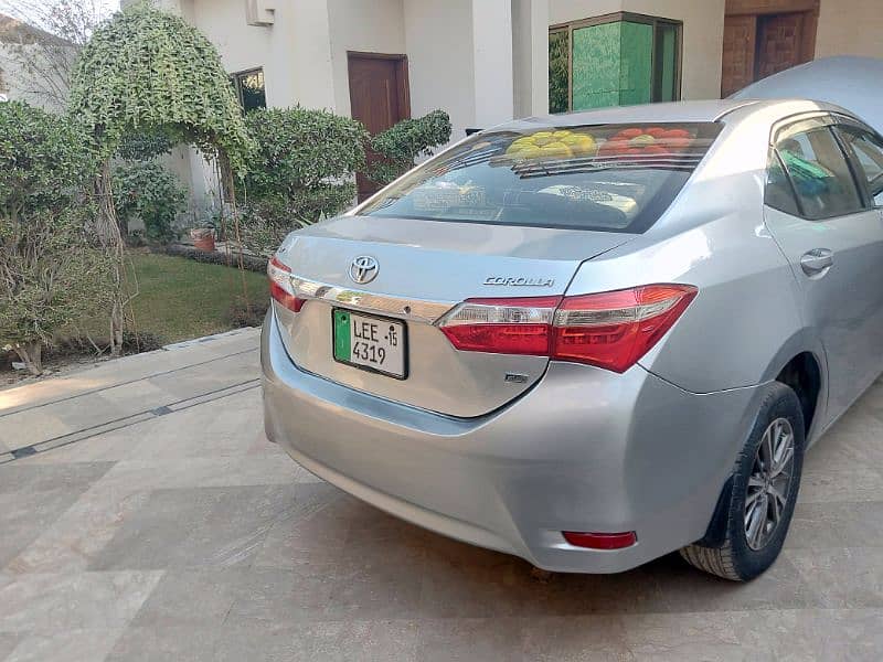 Toyota Corolla GLI 2015genien Rs. 2991000ph. 03003617791 0