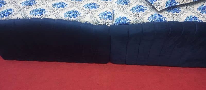 single bed,sofa,drasing 1