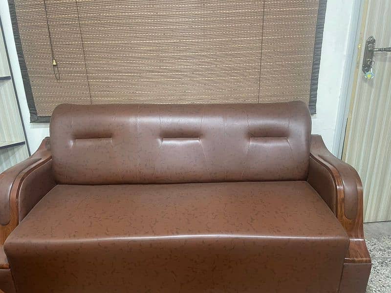 5 seater Sofa 0