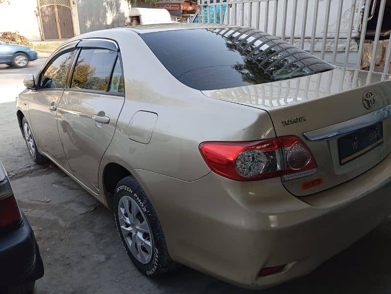 Toyota Corolla GLI 2011 10