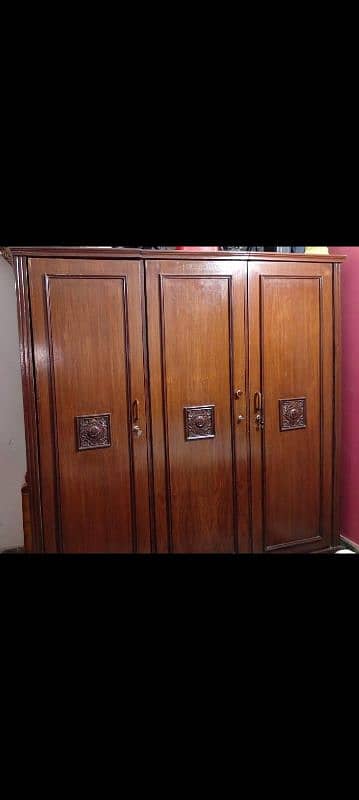 PURE SHEESHAN WOOD cupboard 1