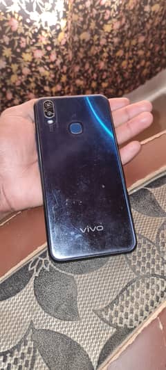 Vivo y11