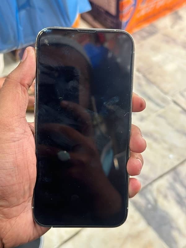 iPhone 13pro my WhatsApp namber 03120797020 3