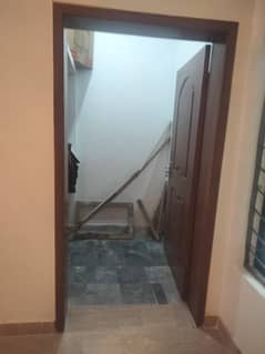 10 marla corner house for sale on ideal location