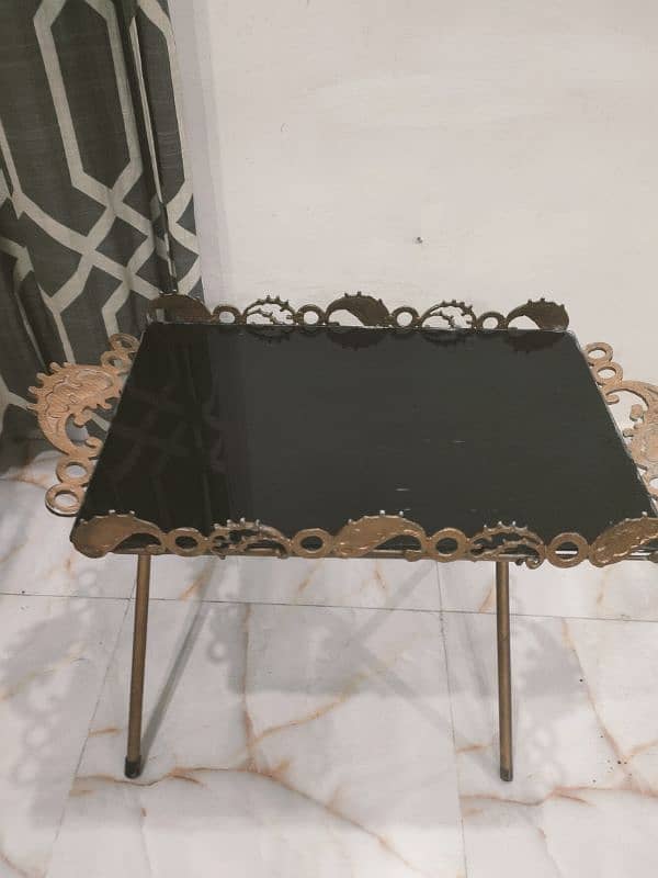 Stylish table with glass 2