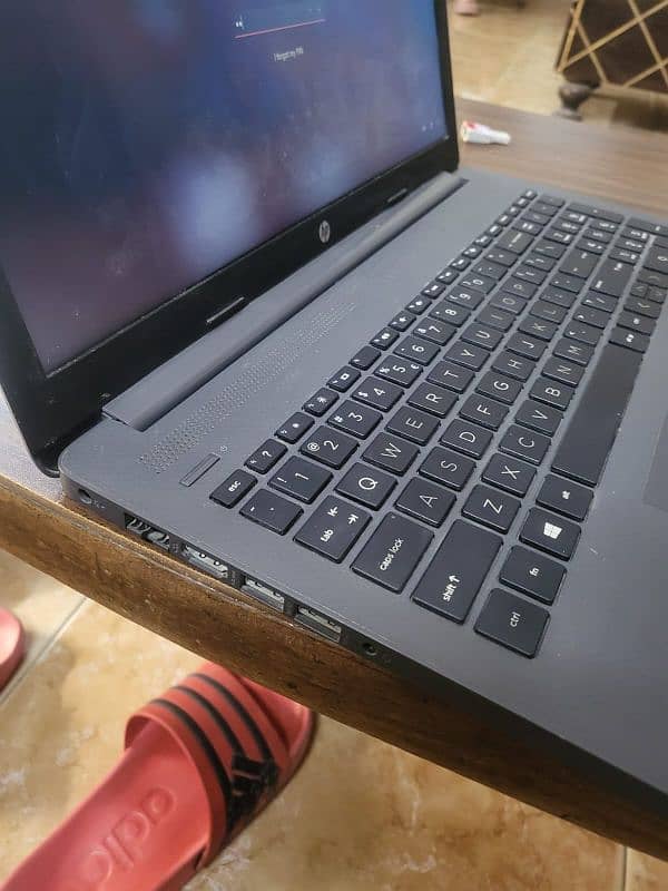 HP 250 G7 Notebook 1