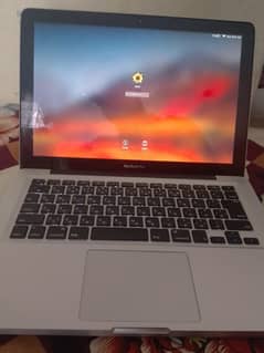 MacBook Pro 2012 , condition 10/9 , with original charger