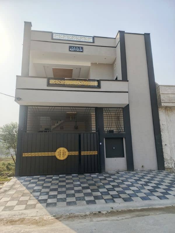 HOUSE  FOR SALE IN SHADMAN PHASE 3 OPPOSITE CIVIL HOSPITAL 0