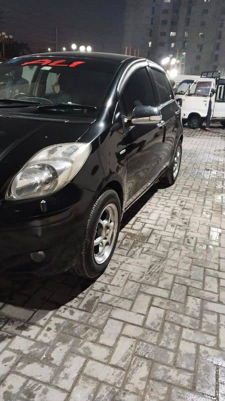 Toyota Vitz 2010 2