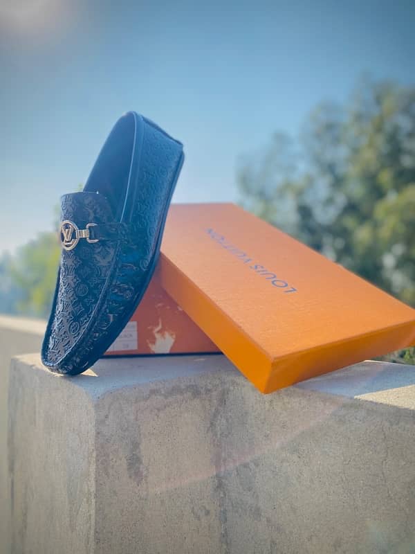 Lv Shoes And Wallet Available 0