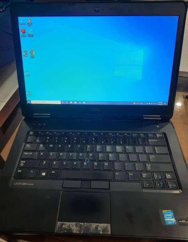 Dell Latitude E5440 0