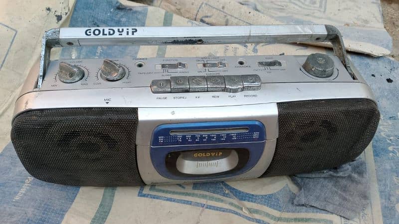 radio+tape recorder 2pcs old is gold 0