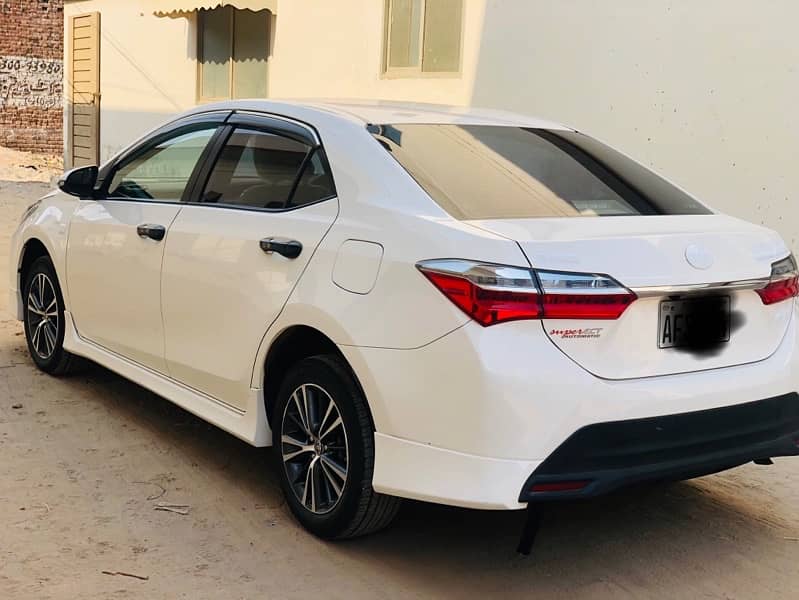 Toyota Corolla Altis 2021 3