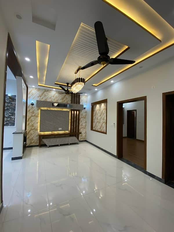 1 Kanal Beautiful Ground Floor Available For Rent Near All Facilities 2