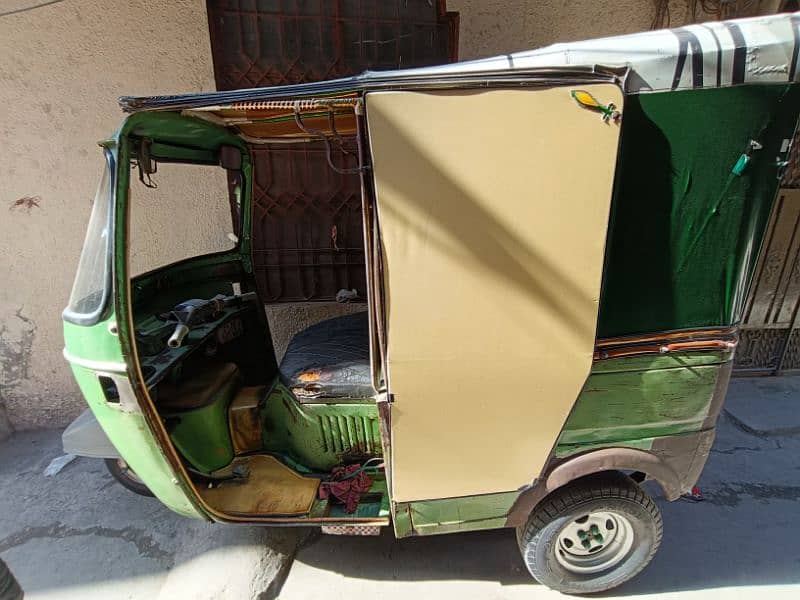 Auto rickshaw 4