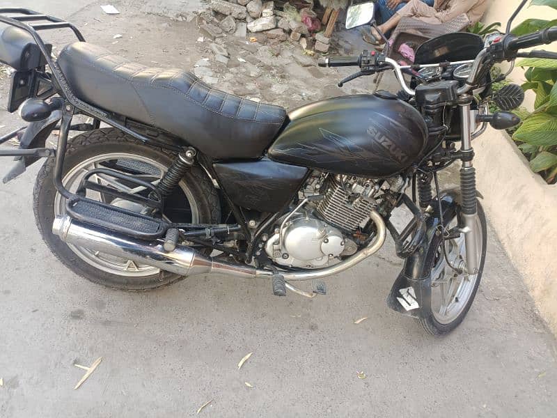 suzuki gs 150se 2