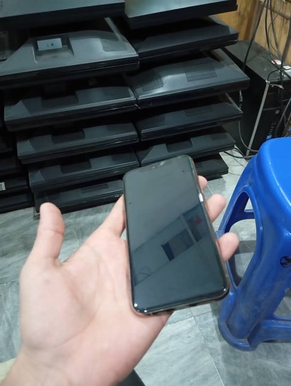 iphone 11 pro pta Approved 64 gb 0328/758/9009 1