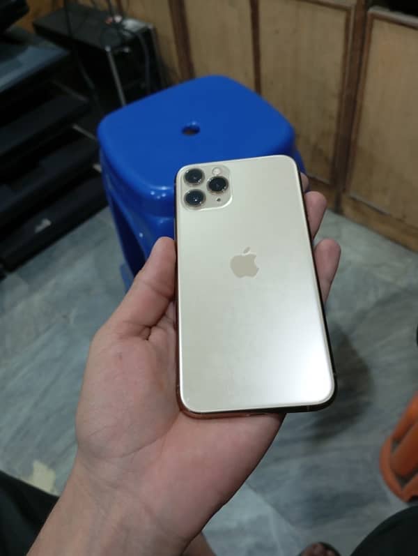 iphone 11 pro pta Approved 64 gb 0328/758/9009 3