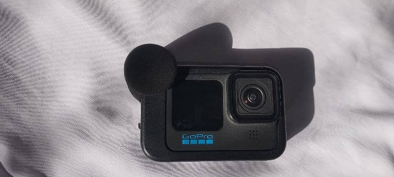 New GoPro Hero 11 - Capture Life's Adventures in Stunning 5.3k 7