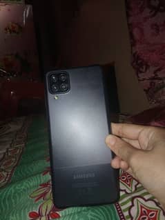 Samsung a12