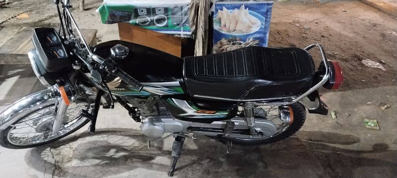 Honda 125 2023 5