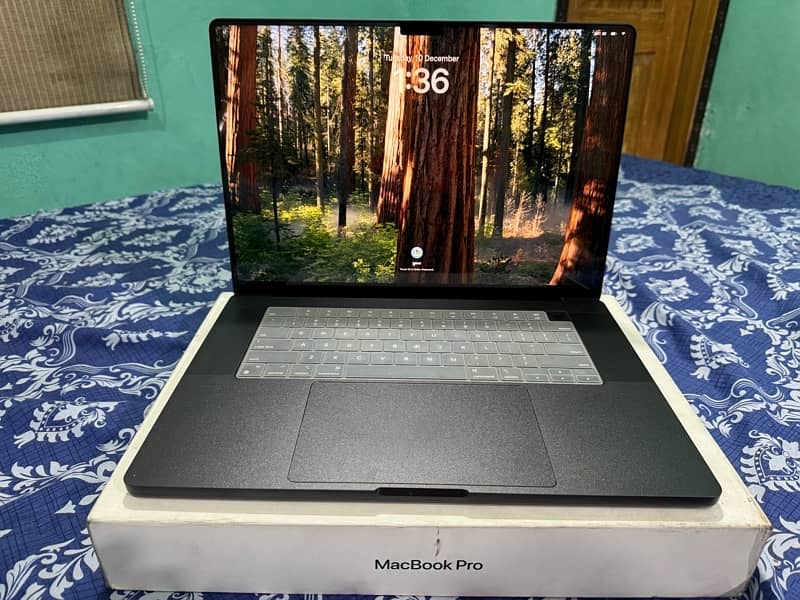 Apple MacBook M3 Pro | 16" inches | 36gb 512gb 0