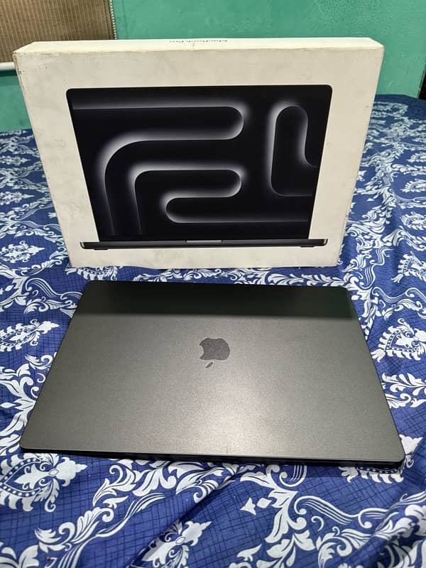 Apple MacBook M3 Pro | 16" inches | 36gb 512gb 2