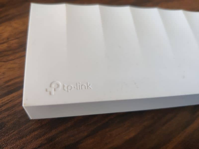 Tplink 10/100 Mbps , Desktop Network Switches 3