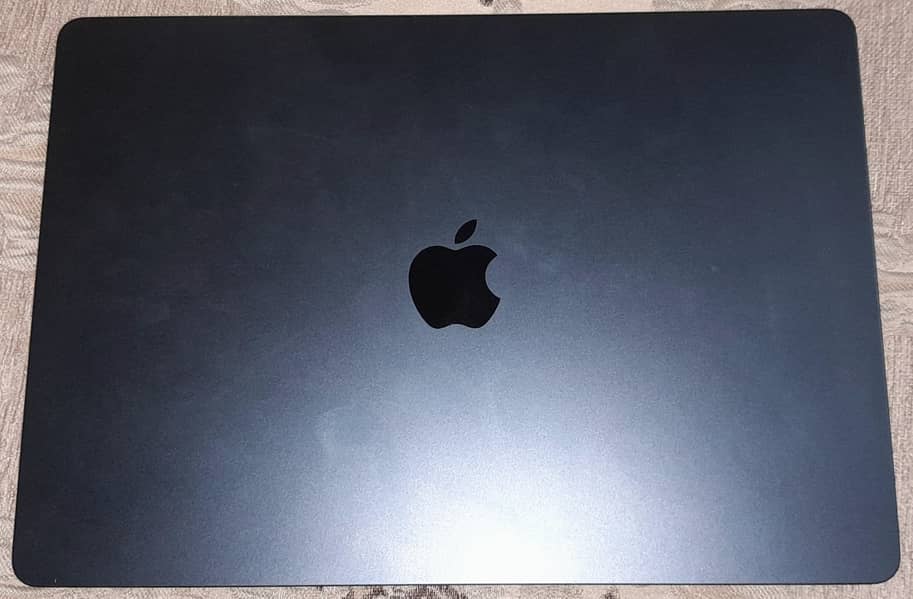 Orignal MacBook Air M2 8/256 GB 15 Inch 5