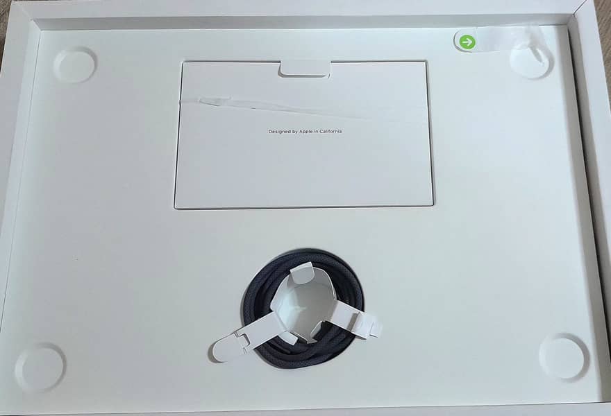 Orignal MacBook Air M2 8/256 GB 15 Inch 15