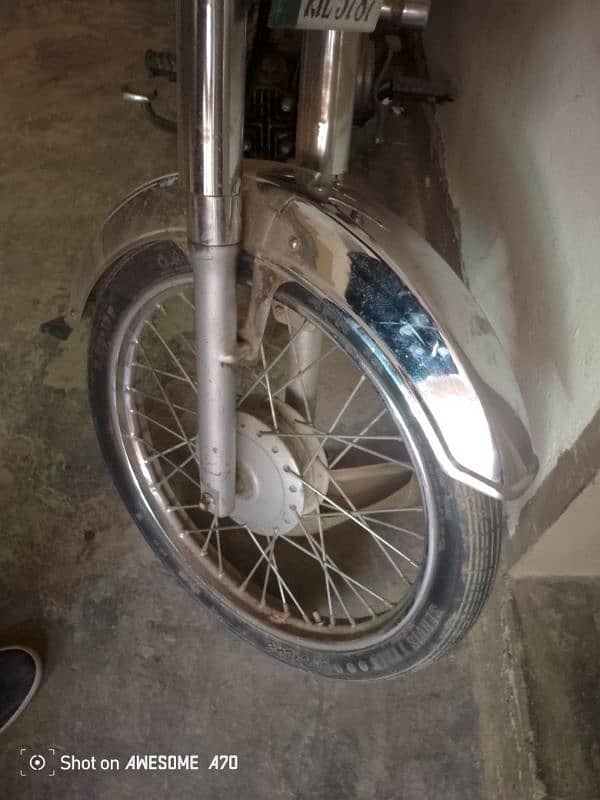 Hero motorcycle for urgent sale 2