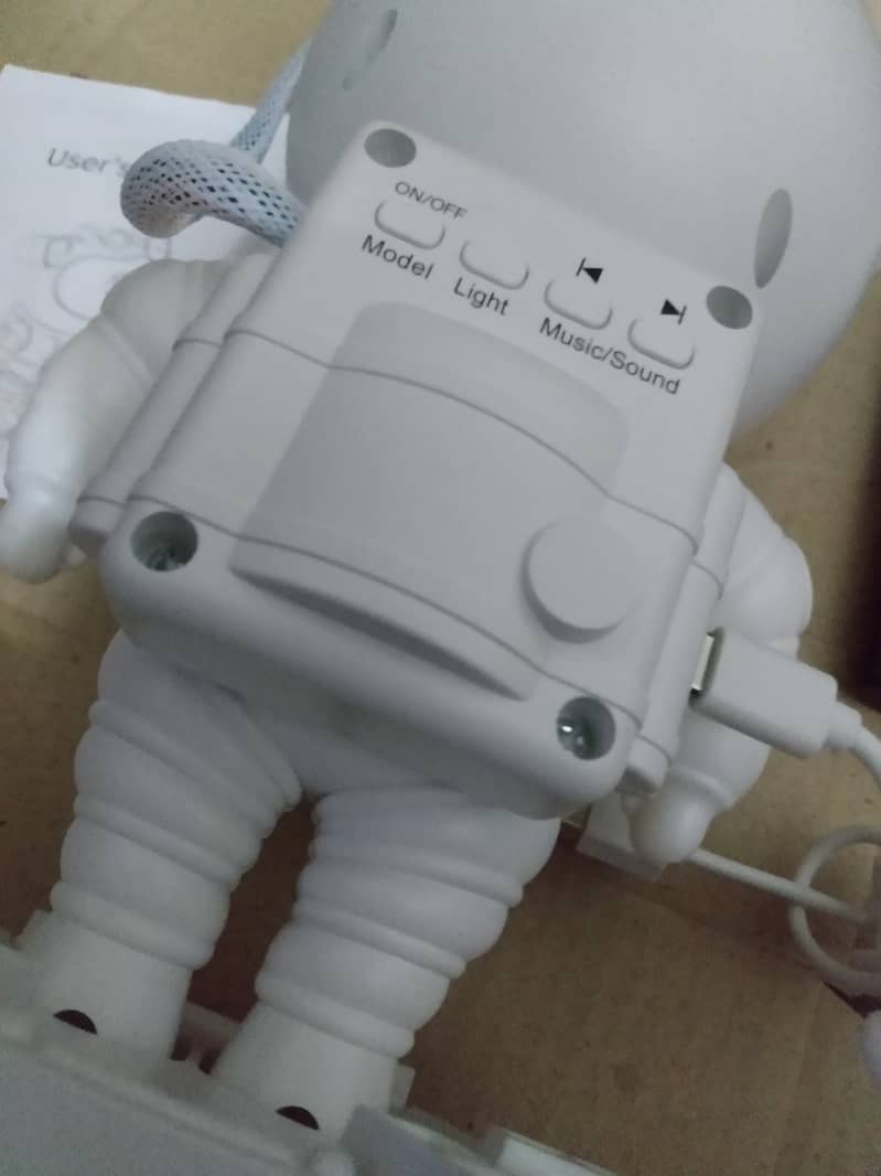 Musical Toys /unique and desent gift, this Astronaut musical light 3