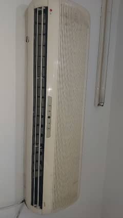 LG ac 2004 model