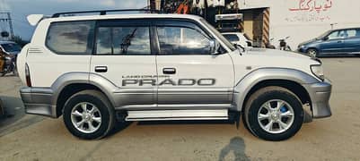 Toyota Prado 2000 No touch-up Automatic transmission