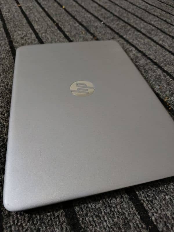 HP ELITEBOOK 745 G4 7TH GEN. . . AMD A12 PRO-9800B 0