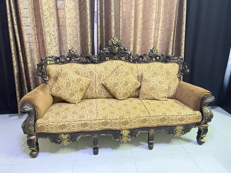 5 seater chinioti sofa for sale 1